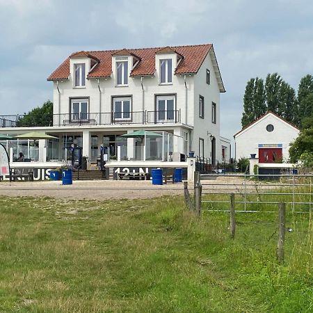 Het Veerhuis Oeffelt Екстер'єр фото